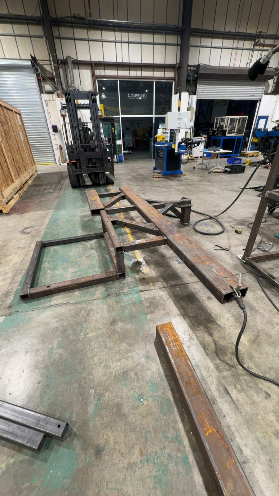 2025 &mdash; 7th-axis track fabrication