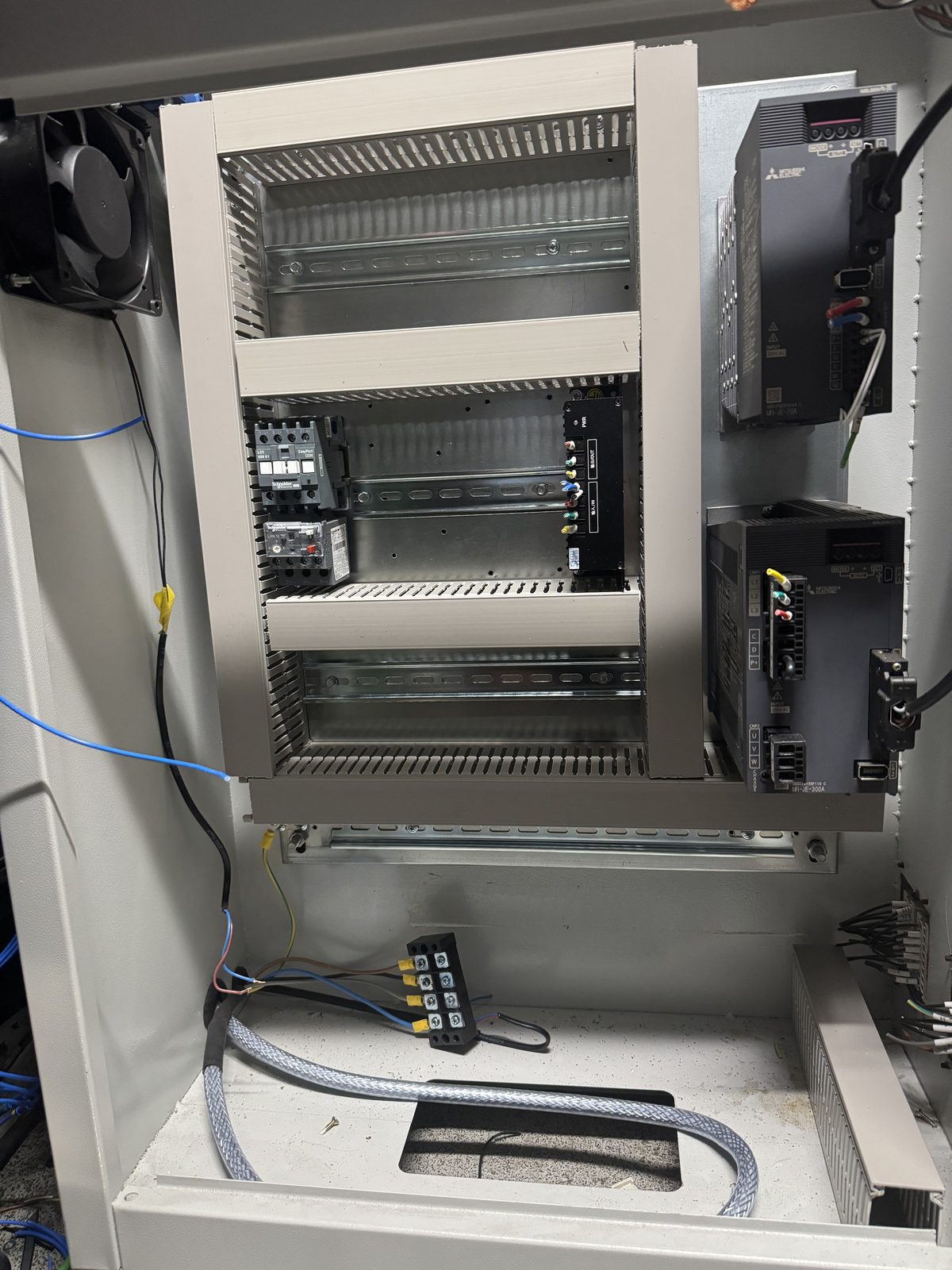 Machine panel front