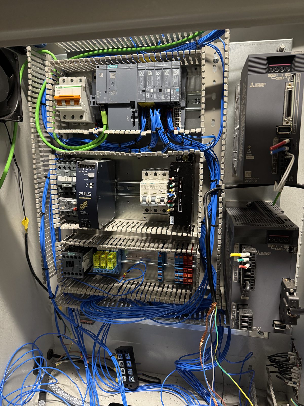 Internal wiring detail