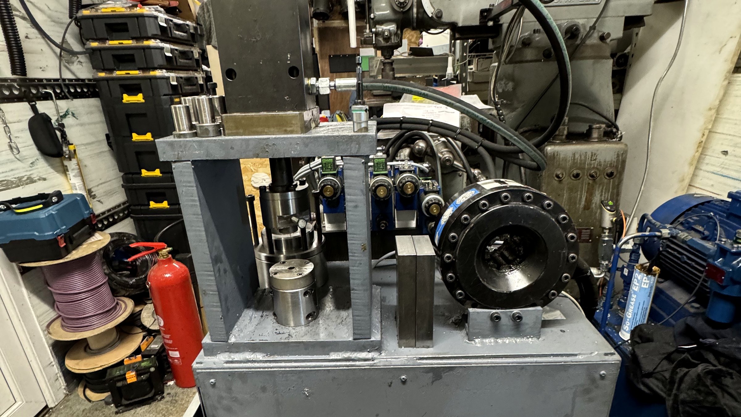 Hydraulic press and crimp rig